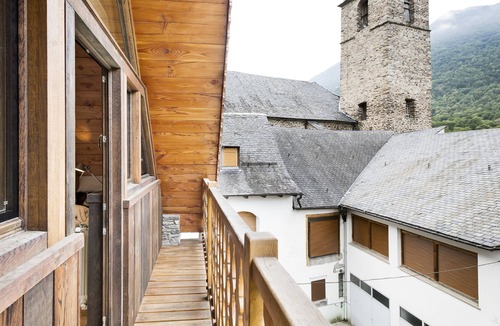 Les House | Luderna - Casa Les er Haro