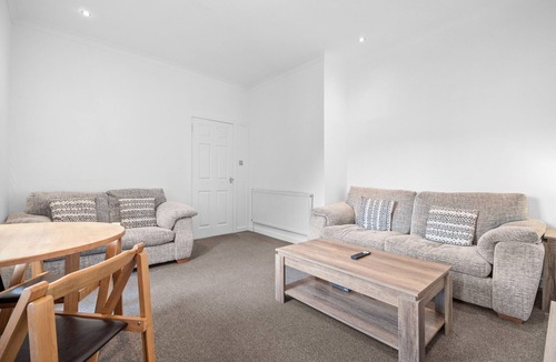Alloa Apartment | Ludgate 2 Bedroom Apartment - Alloa