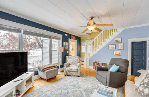 Ludington House | Ludington Home with 6 Bicycles Less Than 1 Mi to Beach!