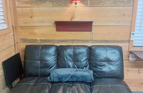 Lufkin Cabin | Lufkin, tx