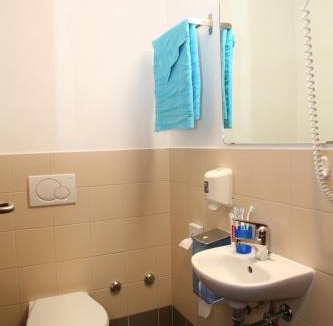 Savosa Hostel | Lugano Savosa Youth Hostel