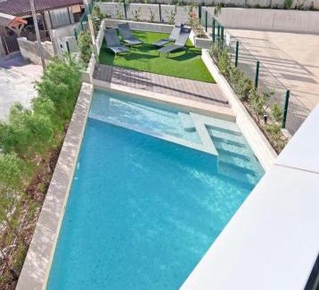 Muchamiel Apartment | Lujo, Piscina, Terraza frente al Mar y Parking Privado - BajoD