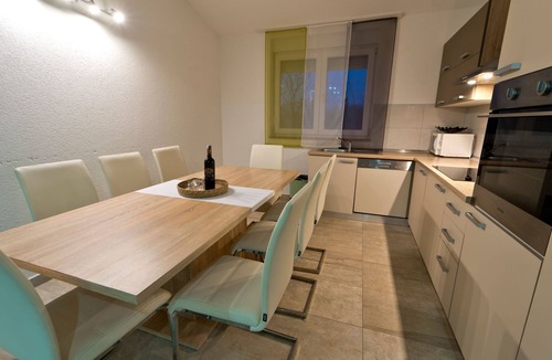 Skatari House | Luka mit Pool, gelegen in Pula by Interhome