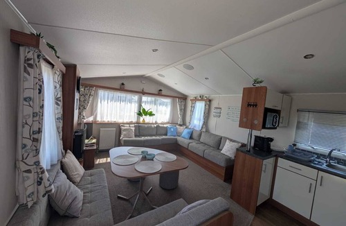 Clacton-on-Sea House | LuKa25 GC080
