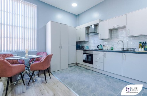 Moseley Apartment | Luke Stays - Alcester Road