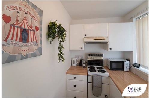 Durham Condo | Luke Stays - Ashdown