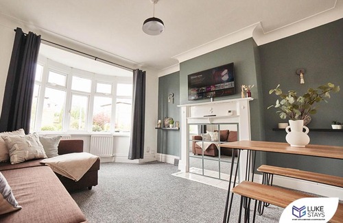 Gateshead Apartment | Luke Stays - Olive Gardens