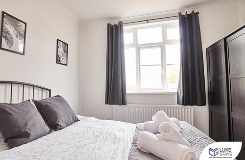 Gateshead Apartment | Luke Stays - Olive Gardens