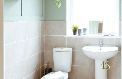 Stanley House | *Luke Stays Oswald Terrace*