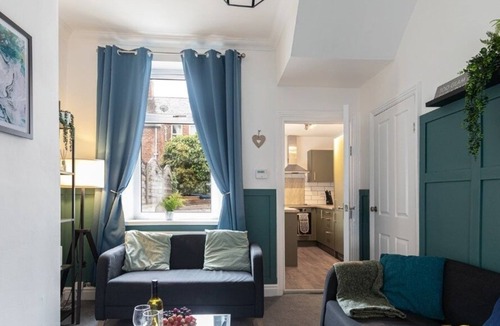 Gateshead House | Luke Stays - Whitehall Road