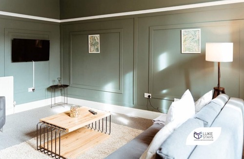 Gateshead House | Luke Stays -Whitehall Road