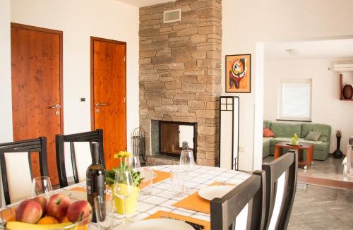 Lukovo Apartment | Lukovo Seafront Apartments