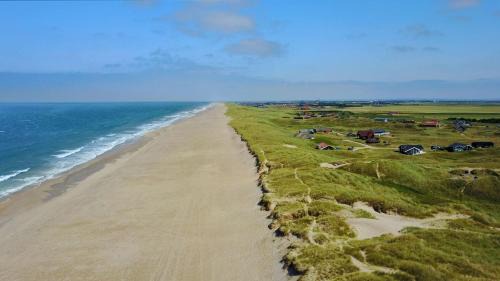 Vrist Strand House | Luksus-poolhus B5