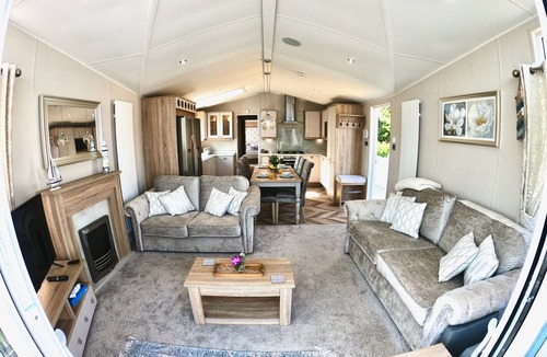 Cayton Bay Apartment | Lula Lodge Cayton Bay