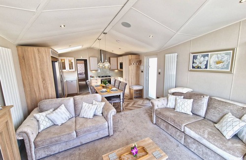 Cayton Bay Apartment | Lula Lodge Cayton Bay