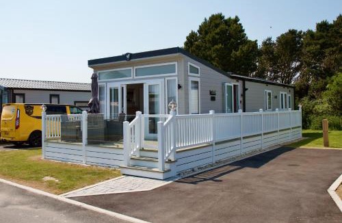 Cayton Bay Cabin | Lula Lodge