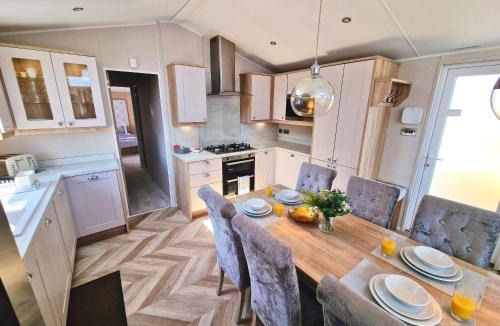 Cayton Bay Cabin | Lula Lodge