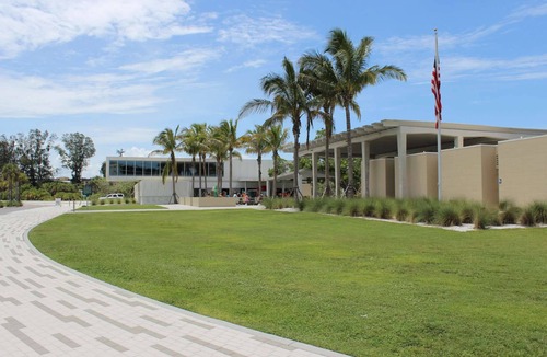 Siesta Key Condo | Lulu's Crescent Cottages - Entire two Unit Complex