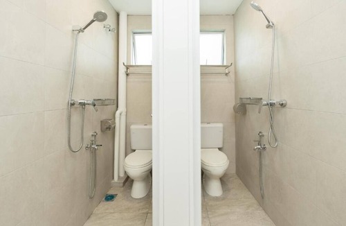 Kampung Paroi Hotel | Luma Nest Senawang by uBook