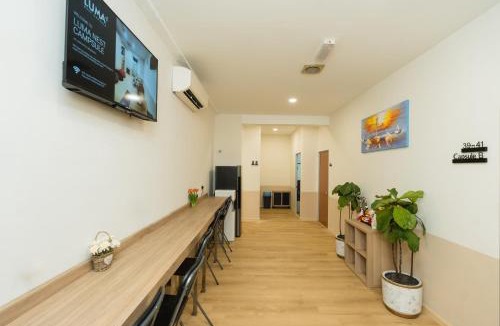 Kampung Paroi Hotel | LumaNest Senawang