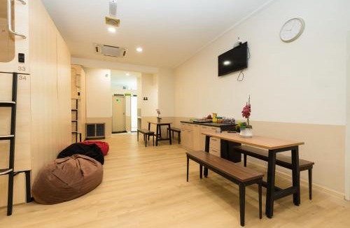 Kampung Paroi Hotel | LumaNest Senawang