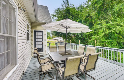 Nacogdoches House | ‘Lumberjack Hideaway’ Near Campus in Nacogdoches!