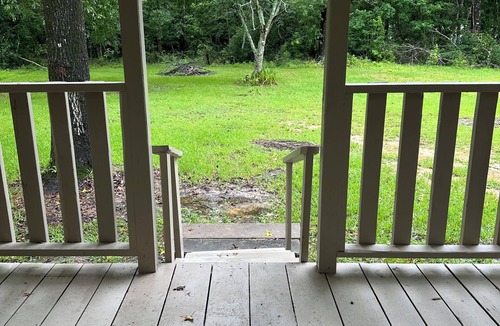 Voth House | Lumberton Texas 3 bedroom 1 bath updated home Pet Friendly