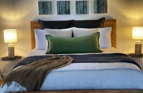 Whitfield House | Lume King Valley