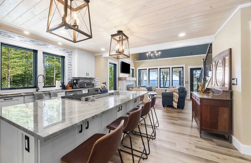 Lamoine House | Lumen Bay House-Ocean Pure