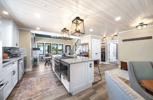 Lamoine House | Lumen Bay House-Ocean Pure