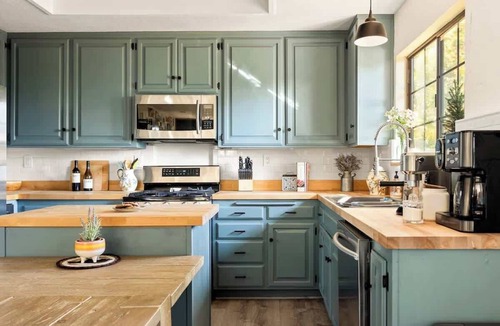 Blue Jay House | Lumiere Cabin