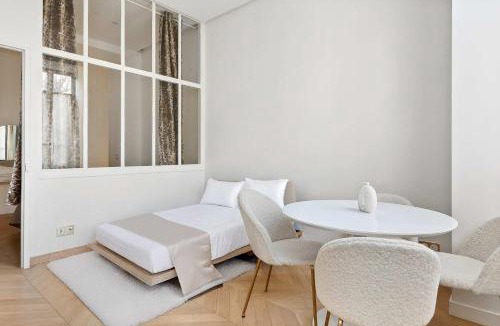 Asnieres-sur-Seine Apartment | Lumiere et confort Avenue de la Marne