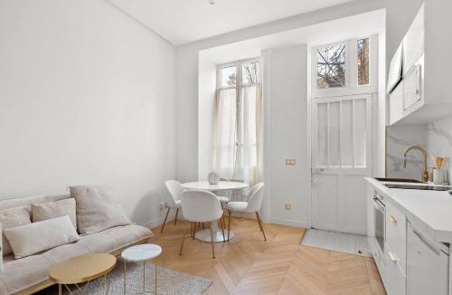 Asnieres-sur-Seine Apartment | Lumiere et confort Avenue de la Marne
