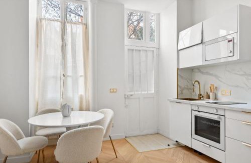 Asnieres-sur-Seine Apartment | Lumiere et confort Avenue de la Marne