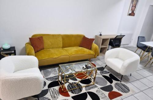 Valenciennes House | Lumineuse avec jardin