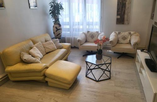 Beauvais Apartment | Lumineux appartement