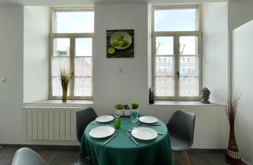 Givet Apartment | Lumineux et rénové studio en centre ville - Apt9