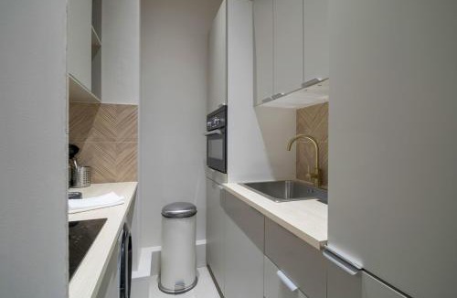 Porte-Dauphine Apartment | Lumineux & spacieux - Vue dégagée, Arc de Triomphe