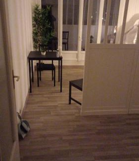 Villejuif Apartment | Lumineux studio avec balcon/Cosy flat with balcony