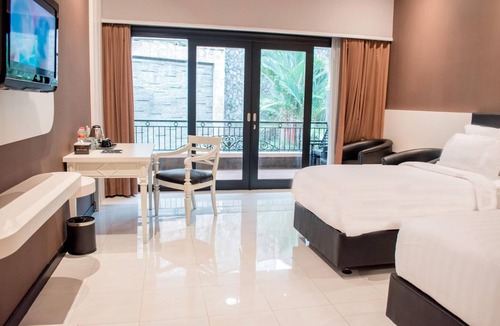 Jember Hotel | Luminor Hotel Jember by WH