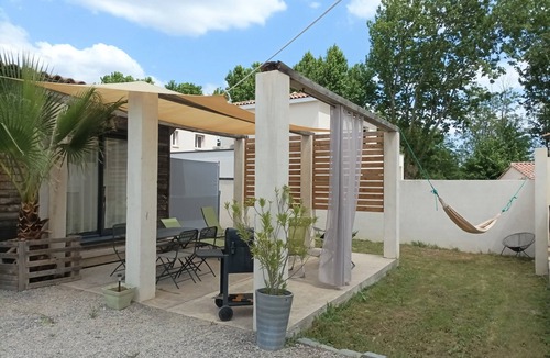 Cournonsec Villa | LUMINOUS, ECOLOGICAL: WOODEN HOUSE WITH PRIVATE POOL