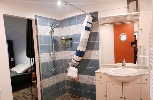 Piegut-Pluviers Apartment | Luminous step-free apartment!