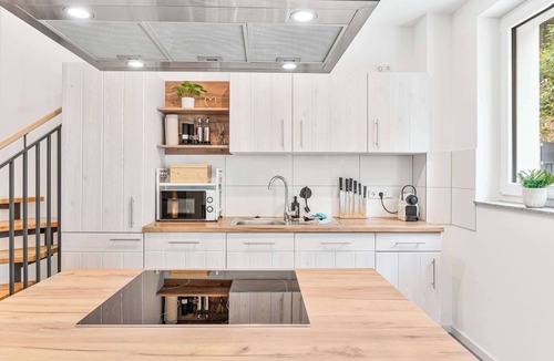 Offenburg House | LUMlFLATS: 4 Zimmer/E-Ladestation/Dachterrasse