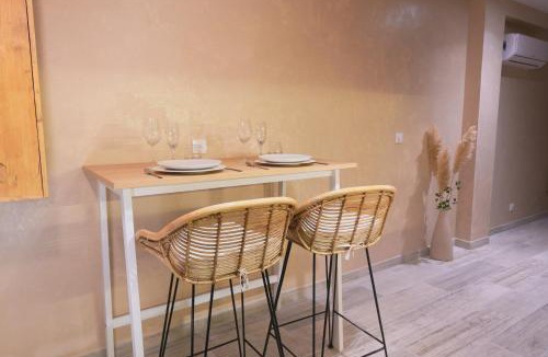 Dompierre-sur-Besbre Apartment | Lunéa - Suite Premium avec Spa et Sauna