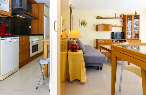 Salou City Centre Apartment | LUNA - Apartment in the city centre, with pool and A/C