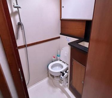 Sete Boat Rental | LUNA BAY, voilier 3 cabines 2 sdb en ville
