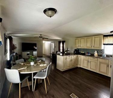 Kingfisher Apartment | Luna Belle