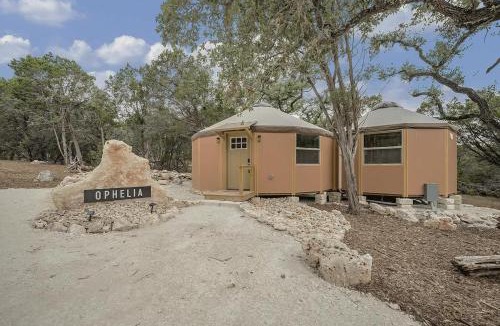 Canyon Lake House | Luna Luxury Yurt-Cabin - Canyon Lake - Hot Tub