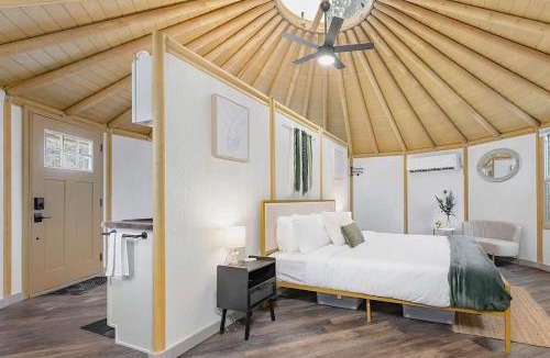 Canyon Lake House | Luna Luxury Yurt-Cabin - Canyon Lake - Hot Tub