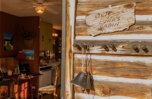 Leadville Cabin | Luna's cozy, romantic cabin in Leadville, Colorado